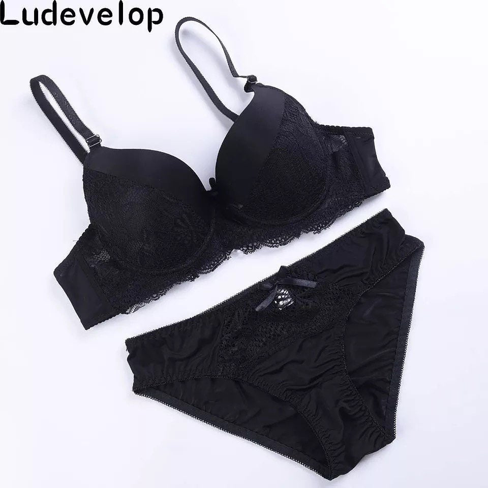 Single Padded Bra Panty Set