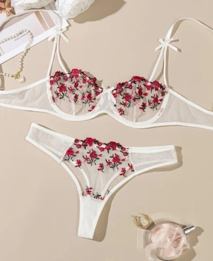 MSK Floral Lingerie Bra Thong Underwear Set