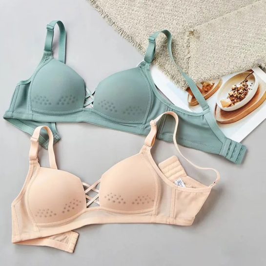 A breathable wireless t-shirt bra that combines comfort and style.