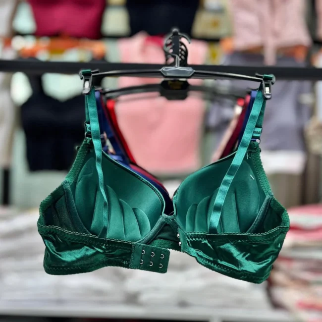 8D3227A9-E692-40DC-BFDE-0A6026B68A20